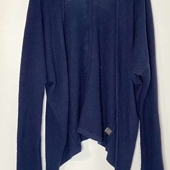 Love Blind Navy Light Weight Sweater Size Small - Picture 3 of 6